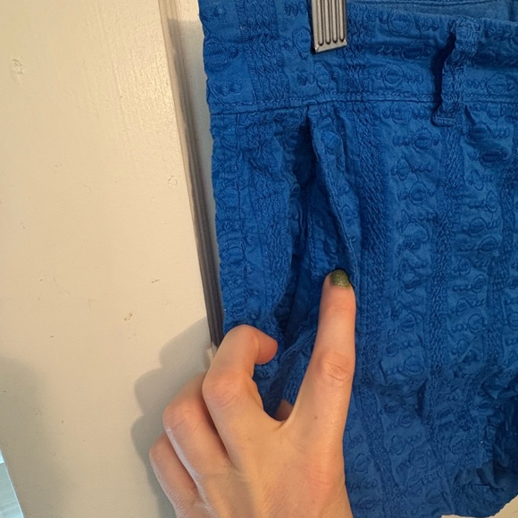 Old Navy Textured Blue Women's Bermudas - Picture 3 of 5